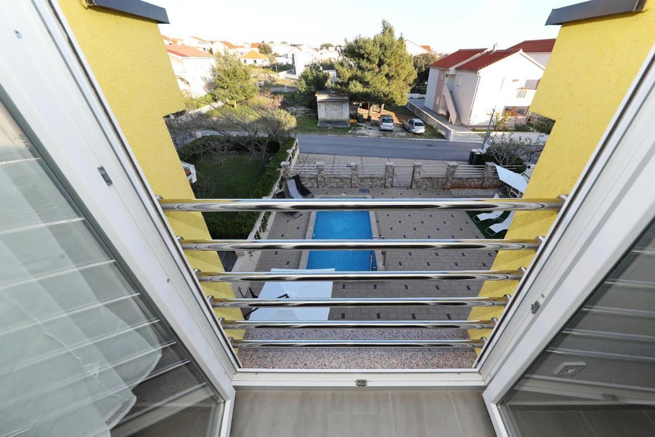 Apartments Oliva Vrsi Esterno foto